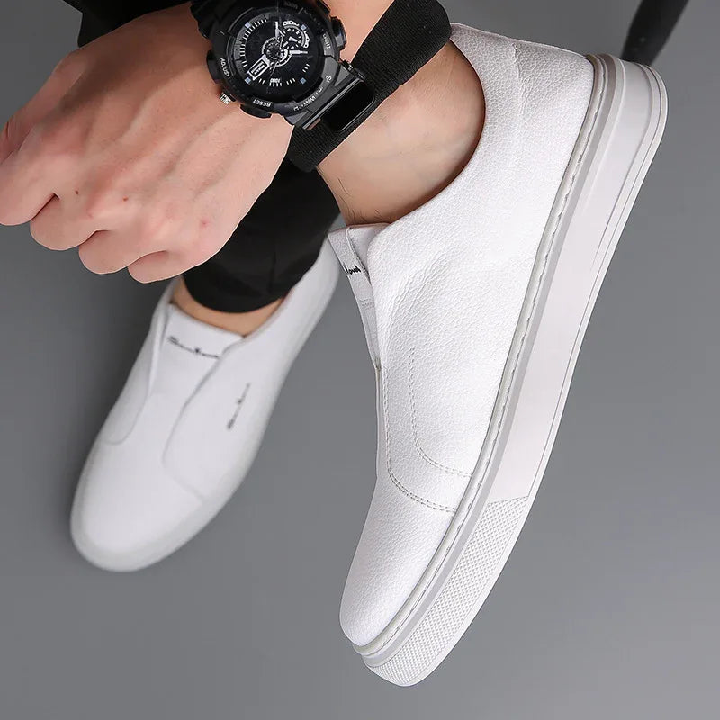 Lässige und bequeme atmungsaktive rutschfeste modische Schuhe mit weicher Sohle aus Gummi, runder Zehenpartie und flachem Absatz zum Hineinschlüpfen