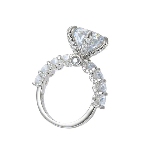 Damen Luxusring mit 5 Karat Voll-Moissanit im Schliff