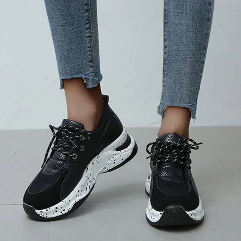 Damen-Schnürsneaker, Walking- und Sportschuhe