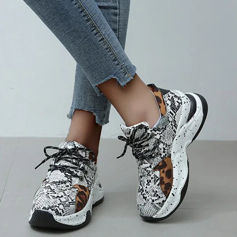 Damen-Schnürsneaker, Walking- und Sportschuhe