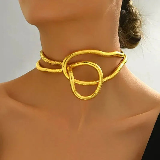 Elegante Schlangenhalskette für Damen