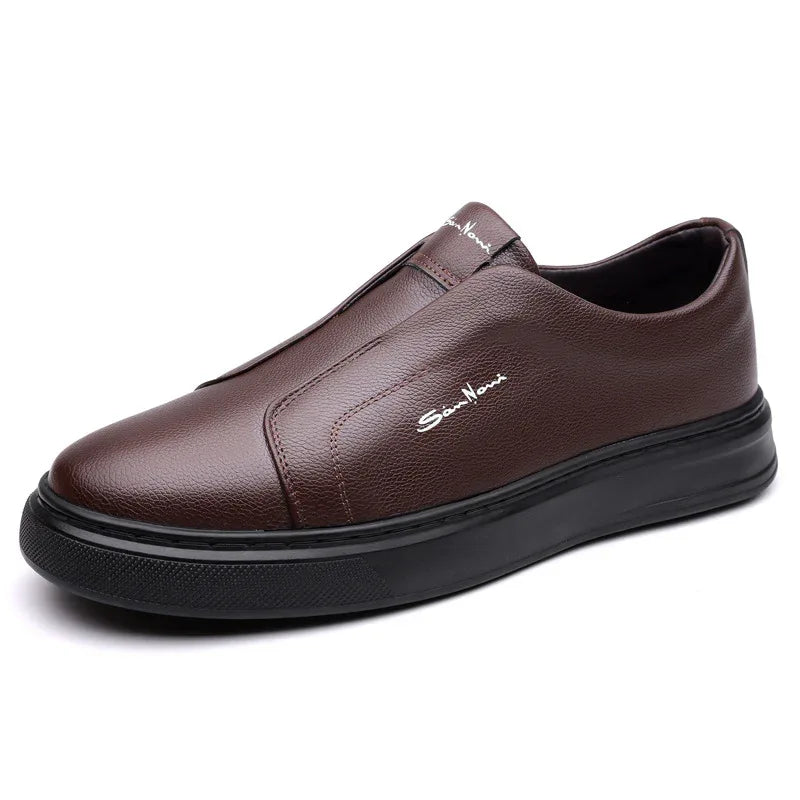 Lässige und bequeme atmungsaktive rutschfeste modische Schuhe mit weicher Sohle aus Gummi, runder Zehenpartie und flachem Absatz zum Hineinschlüpfen