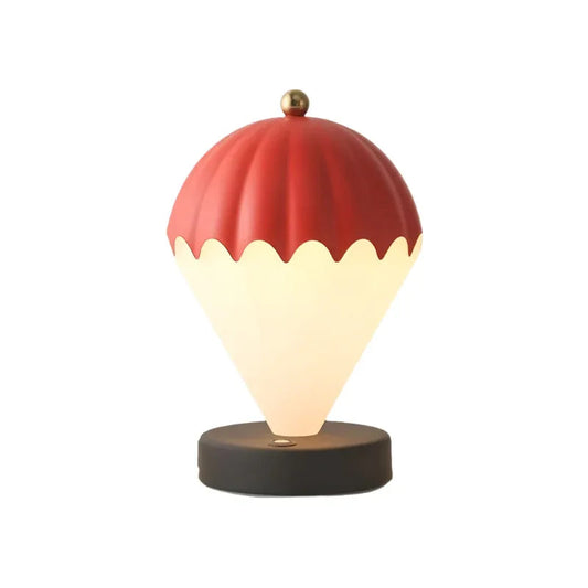 Heißluftballon-Nachttischlampe zur Dekoration des Schlafzimmers