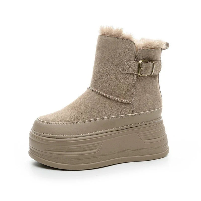 Dicksohlige, höhenvergrößernde, kältefeste und pelzgefütterte Freizeit-Damenstiefel