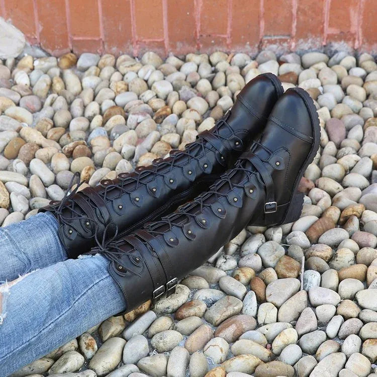 Hohe Overknee Stiefel mit runder Zehenpartie und Schnürung für Damen