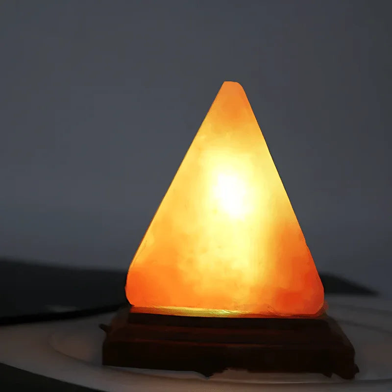 Himalaya Kristall USB-Stecker Kreative Pyramidenförmige Salzlampe