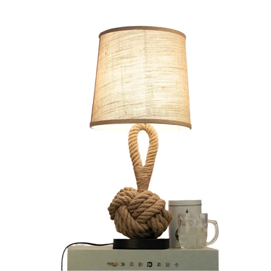 Metall- & Hanfseil-Retro-Tischschlafzimmerlampe